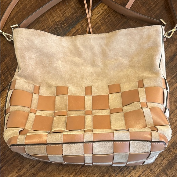 MICHAEL Michael Kors | Vivian Woven Hobo Bag in Shell Suede & Acorn Leather - Picture 3 of 16